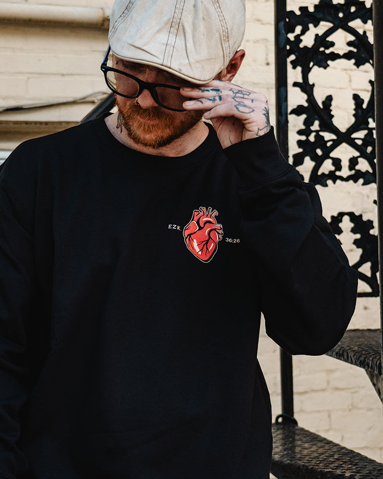 New Heart Sweatshirt (Black)