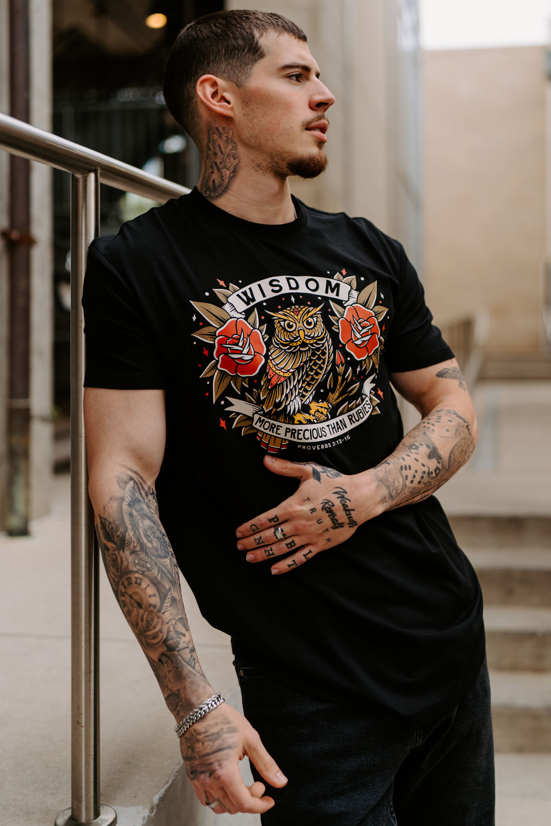 Wisdom Owl Long Body T-Shirt (Black)
